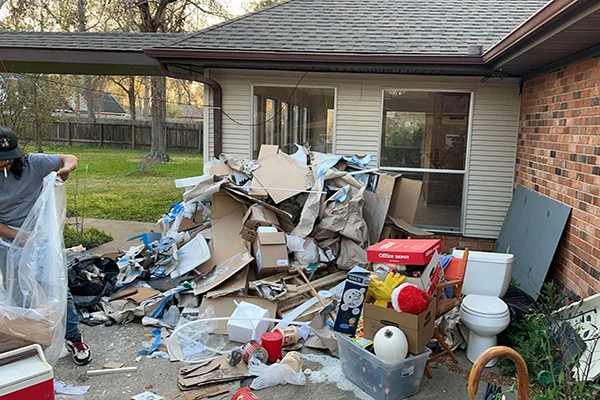 Professional Junk Haulers in New Caney, TX Professional Junk Haulers in New Caney, TX